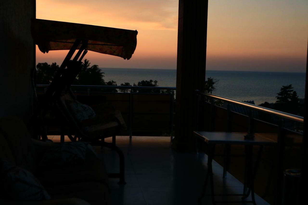 Rainbow Rooms Apart Hotel Makhinjauri Extérieur photo