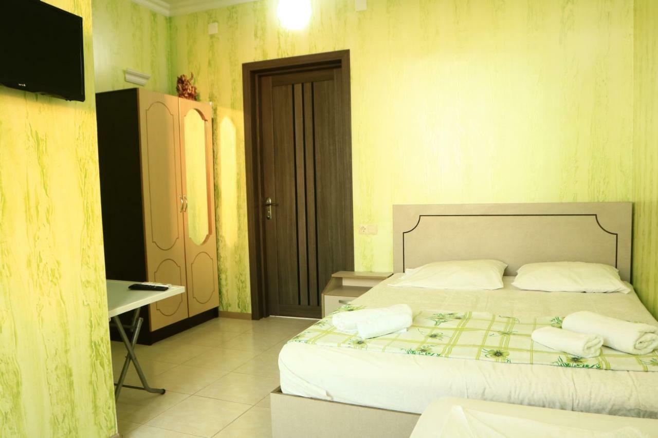 Rainbow Rooms Apart Hotel Makhinjauri Extérieur photo