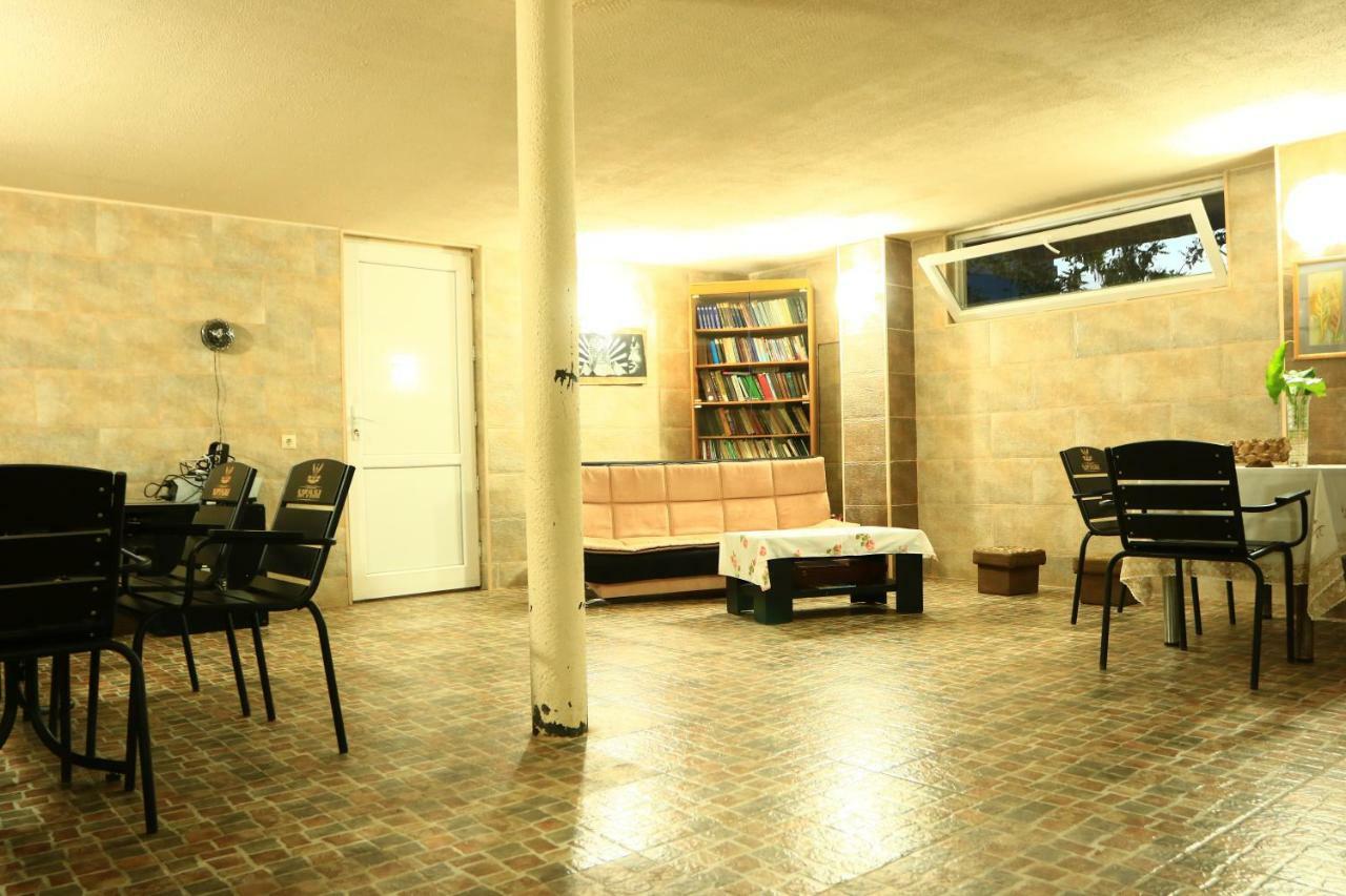 Rainbow Rooms Apart Hotel Makhinjauri Extérieur photo